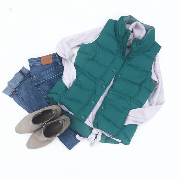 Old Navy Jackets & Blazers - FINAL PRICE Old Navy Puffer Vest